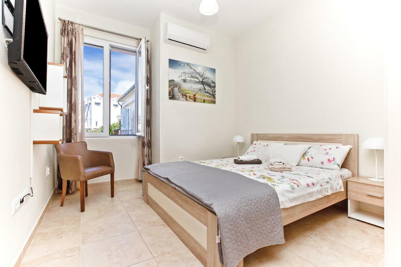 Apartments Isja Tivat Extérieur photo