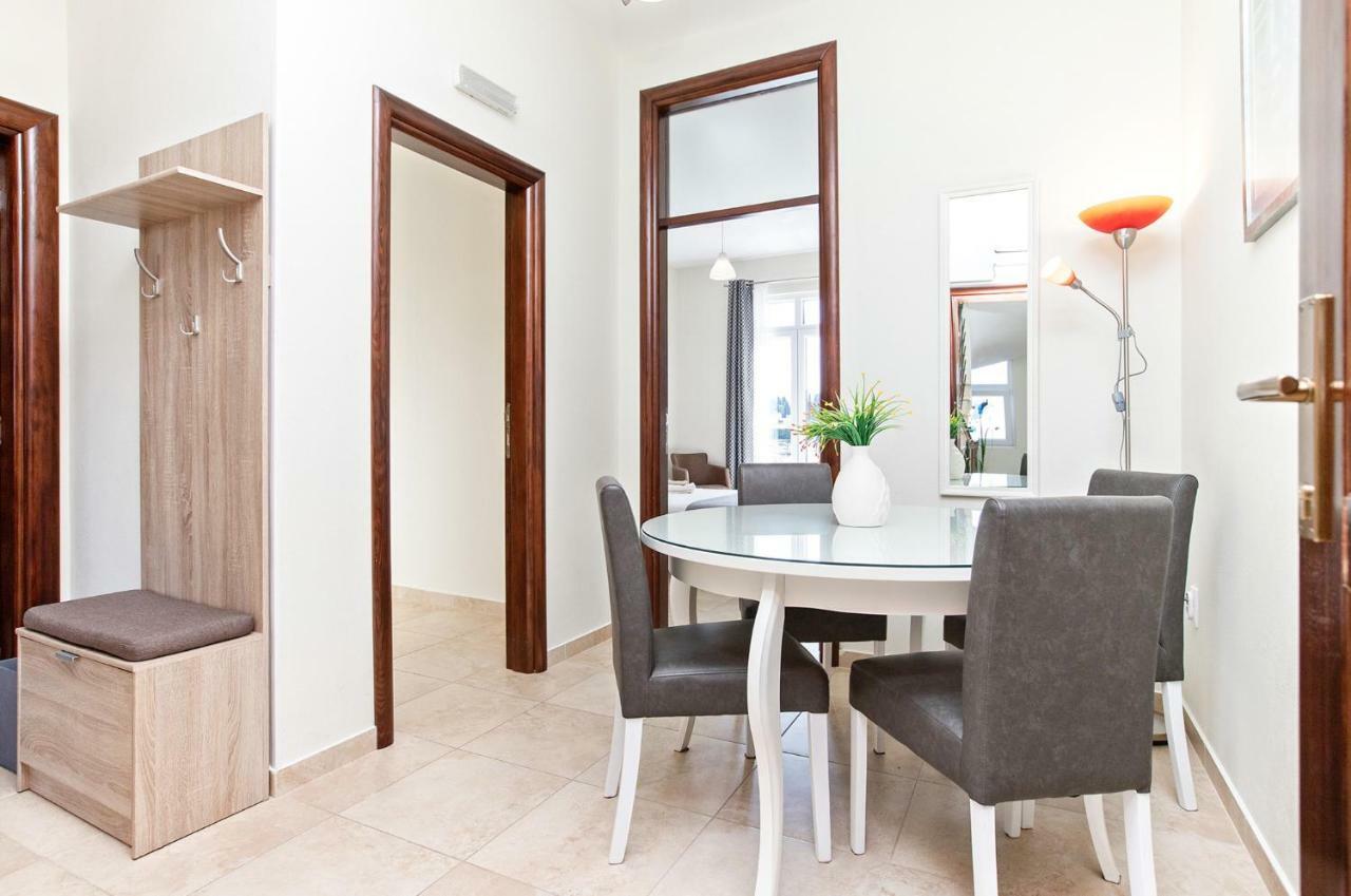 Apartments Isja Tivat Extérieur photo